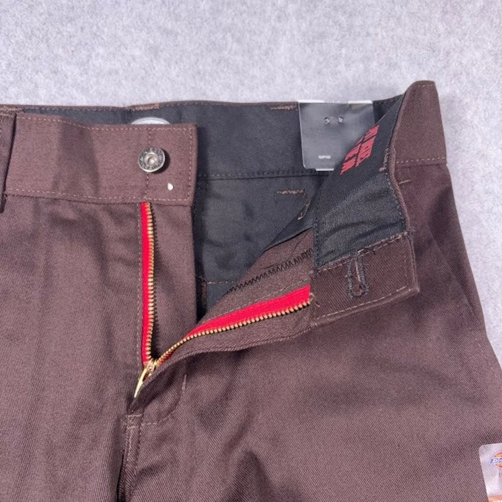 Dickies Skateboarding Pants Mens fits‎ 28X29 Brown regular fit Wrinkle Resistant
